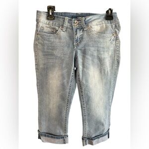 YMI Light Wash Denim Capri Jeans Cuffed Cropped Y2K 2010s Nostalgia Size 30